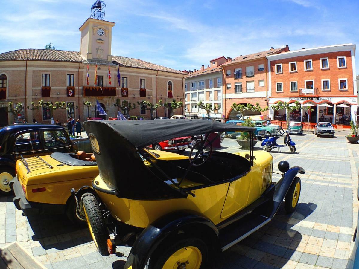 Hotel Hostal Plaza Mayor Carrión de los Condes Zewnętrze zdjęcie