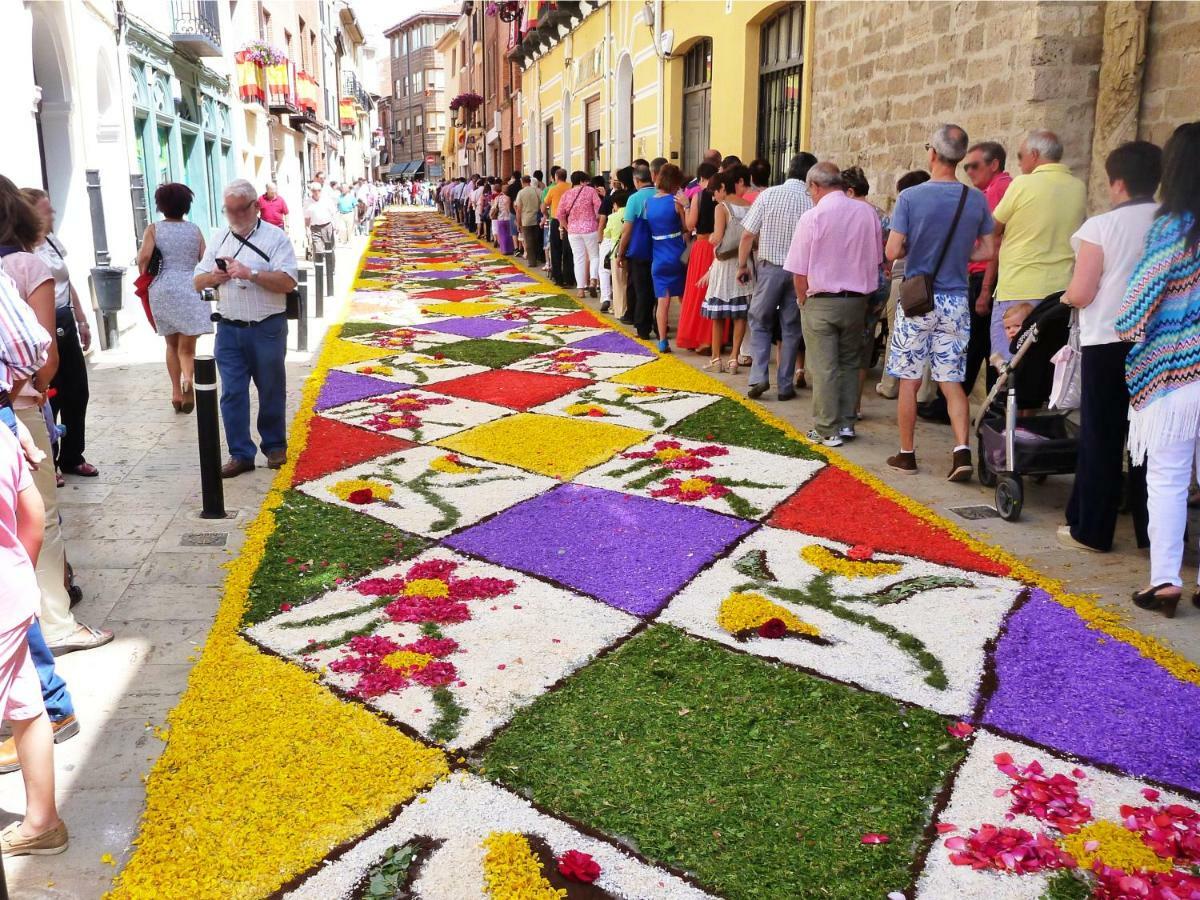 Hotel Hostal Plaza Mayor Carrión de los Condes Zewnętrze zdjęcie